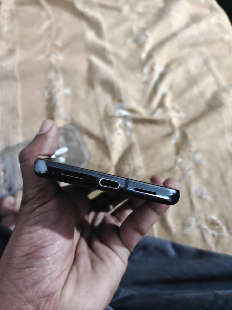 Google Pixel 8 Pro (128) 2