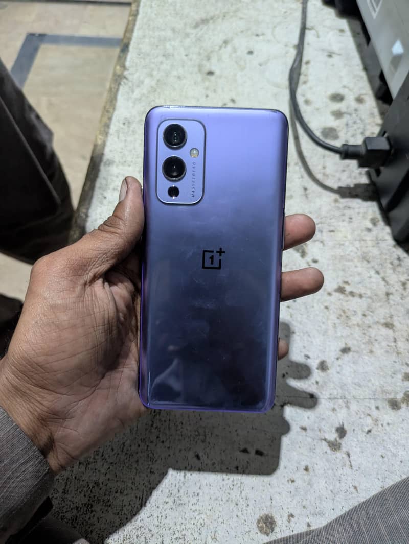 One Plus 9 TMobile 4