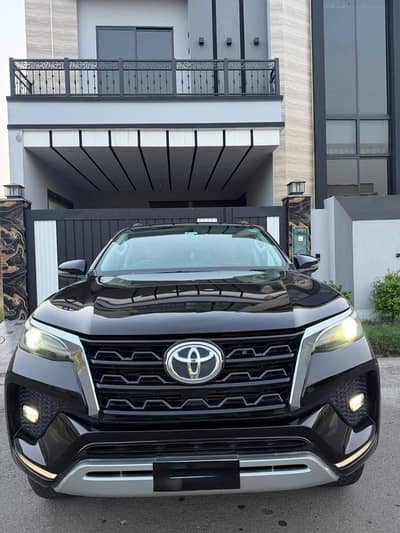 Toyota Fortuner Sigma 2022 urgent sale