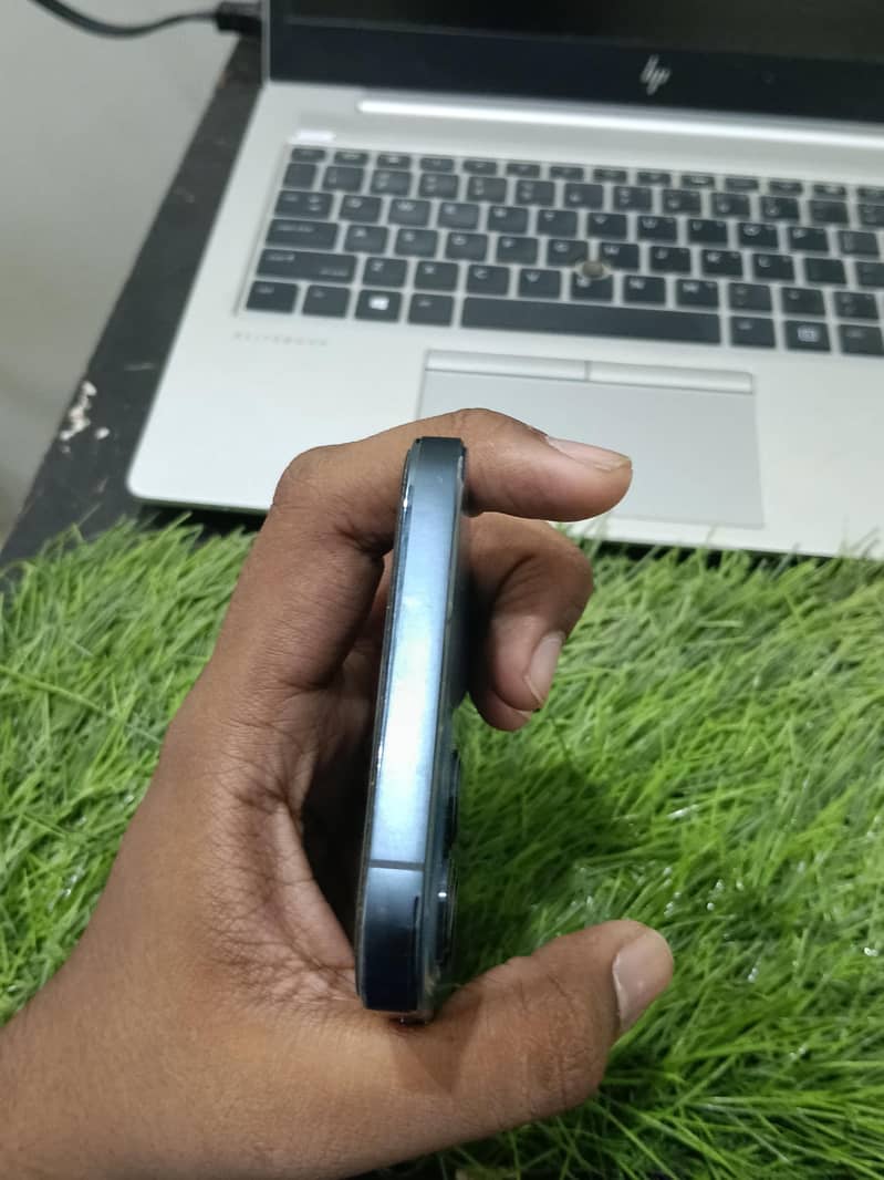 Apple iPhone 12 Pro Max 4