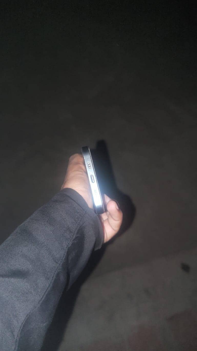 Apple iPhone 12 Pro 1