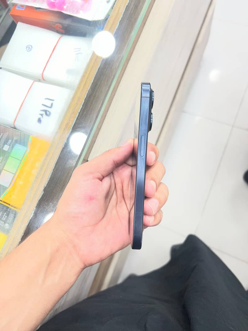 Apple iPhone 15 1