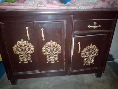 iron Stand urgent for sale