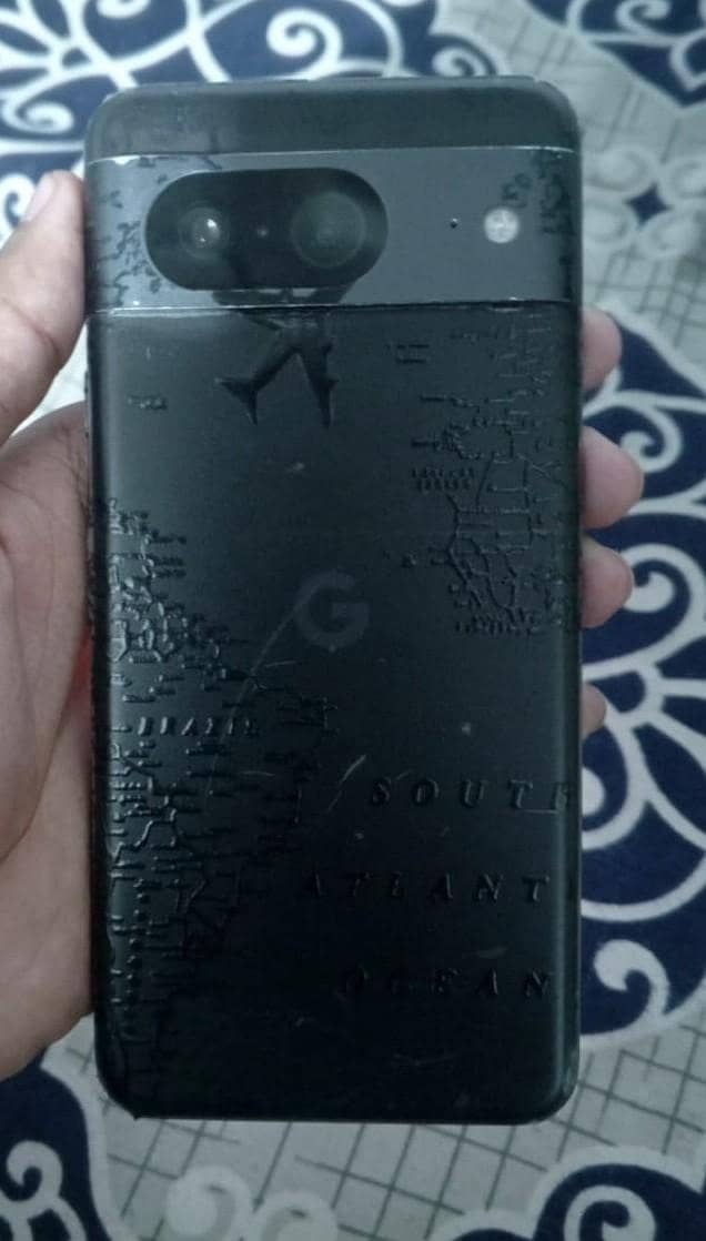 Google Pixel 8 2
