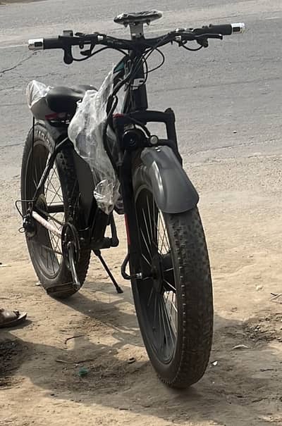 Mountain fat tyre e bike , range 45. , speed 40