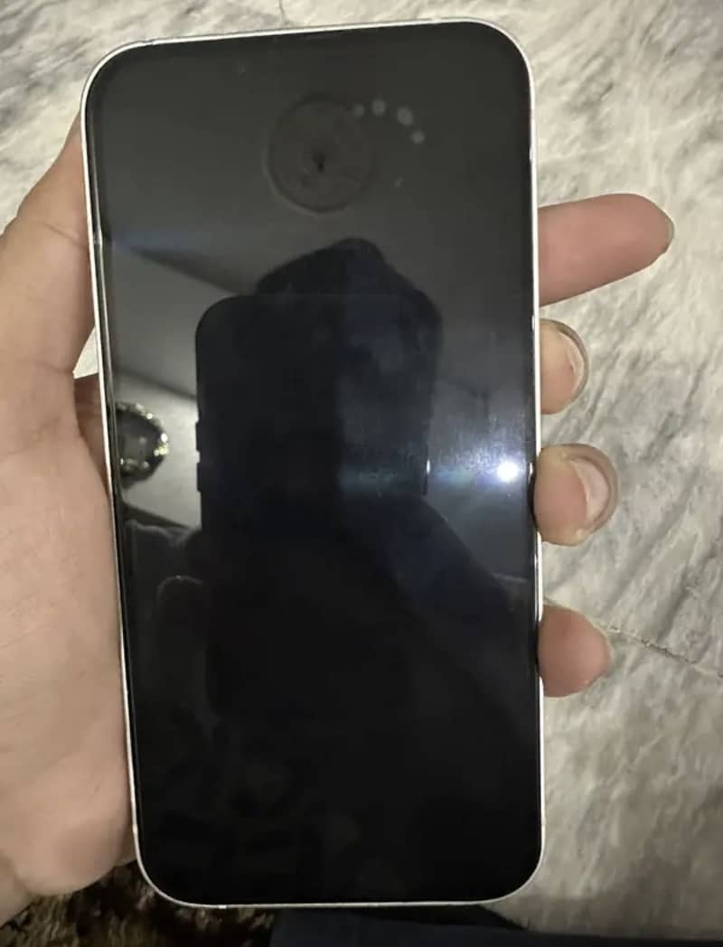 Apple iPhone 14 4