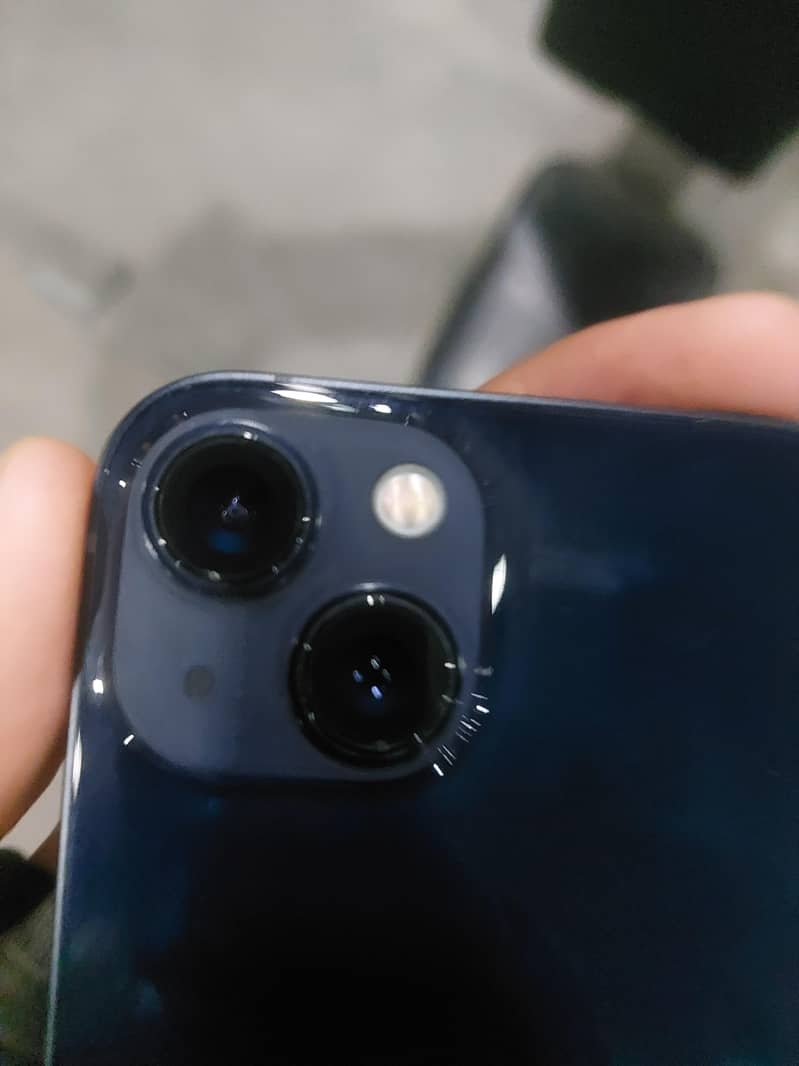 Apple iPhone 13 4