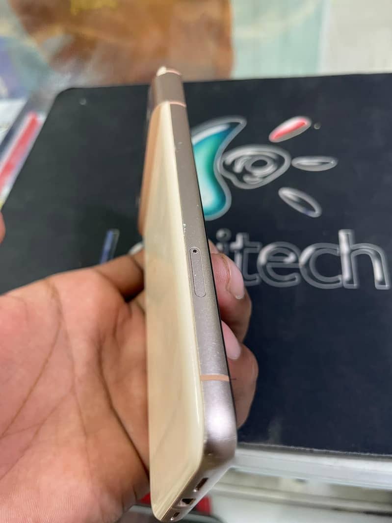 Google Pixel 8 6
