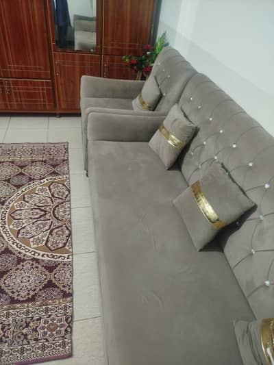I sell my 5 seator sofa set good condition