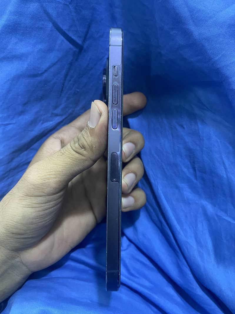 Apple iPhone 14 Pro Max 3