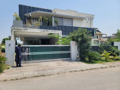 1 Kanal Luxuary Designer House for Sale in DHA Defence Phase 5 Islamabad