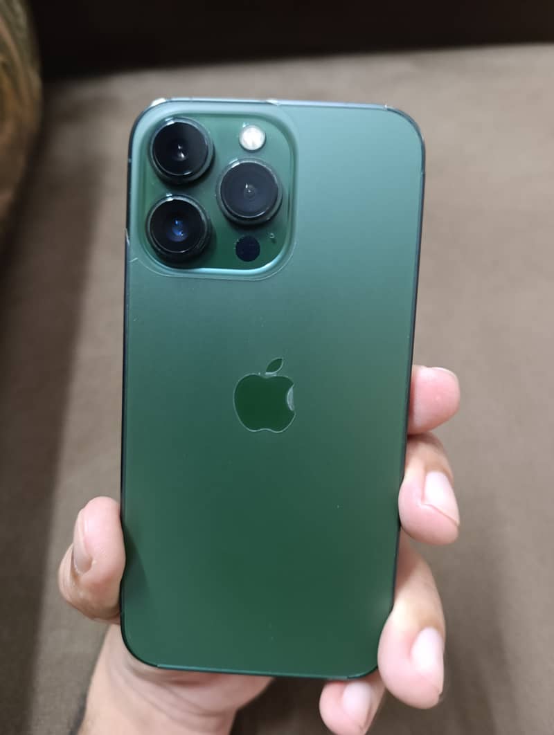 Apple iPhone 13 Pro 1