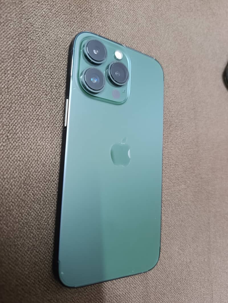 Apple iPhone 13 Pro 2
