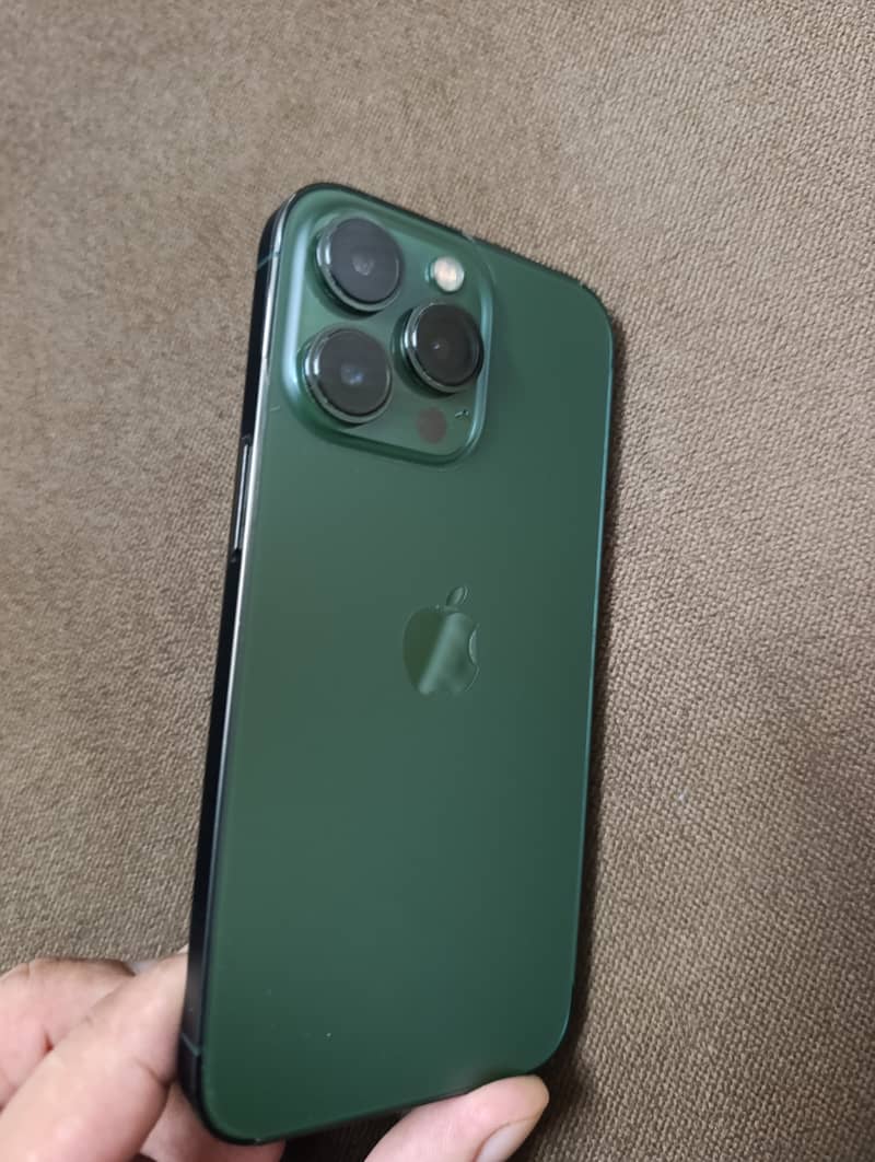 Apple iPhone 13 Pro 4