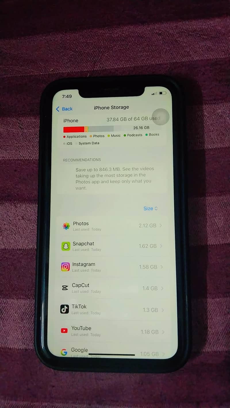 Apple iPhone XR 1