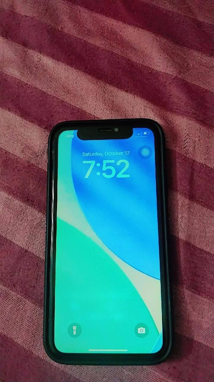 Apple iPhone XR 8