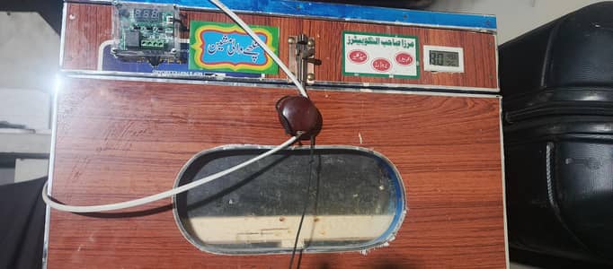 60 eggs incubater