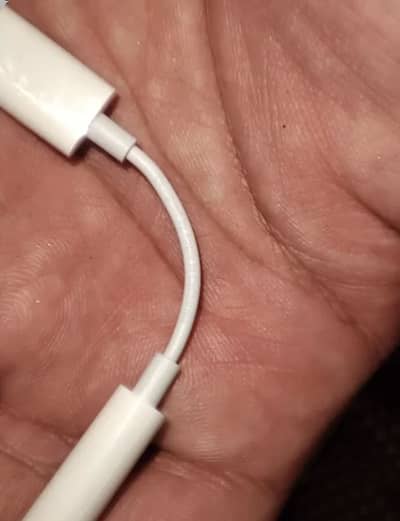 original apple USB-C to 3.5 mm Headphone Jack Adapter