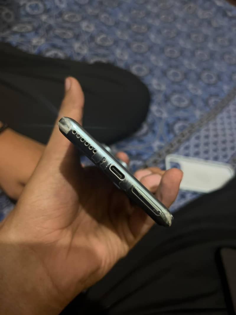 Xiaomi Redmi Note 14 Pro 3
