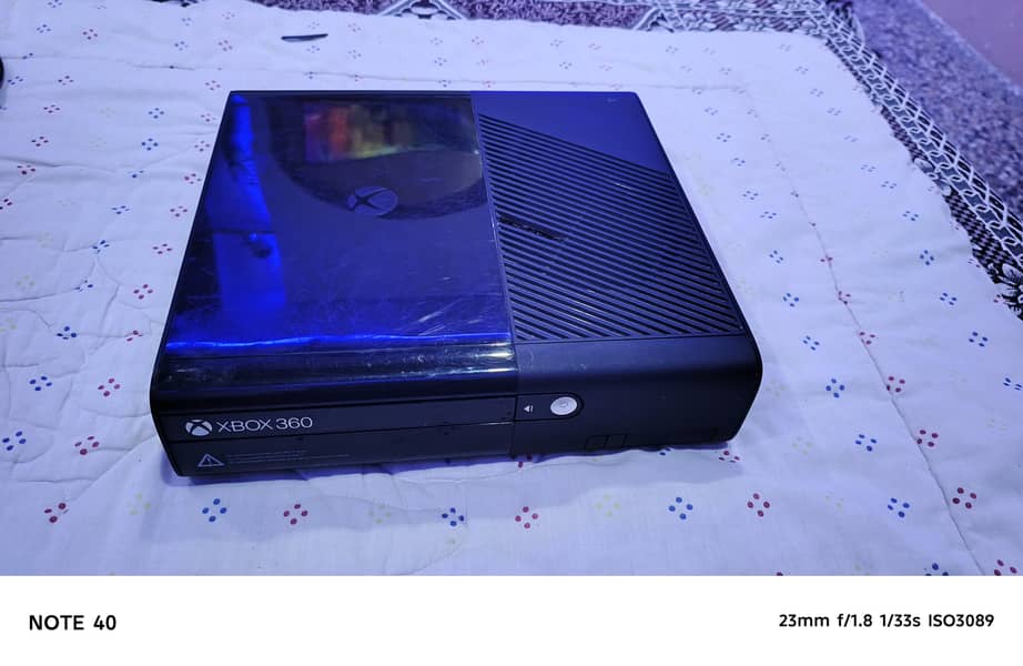 X BOX 360 E SLIM MODEL 3