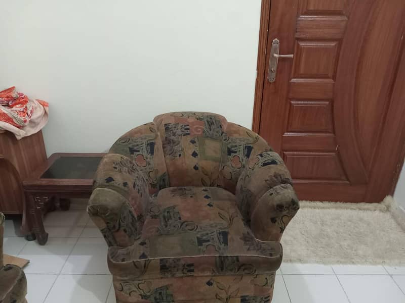 5 seater sofa Set 1