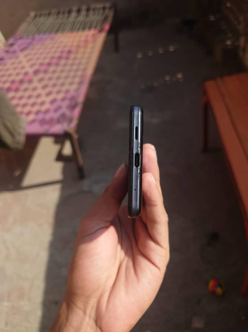 Sharp Aquos Zero 5g basic exchange possible 4