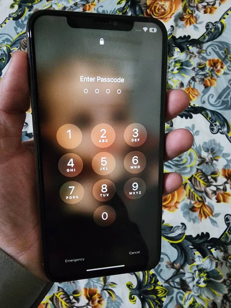 Apple iPhone XS Max 2