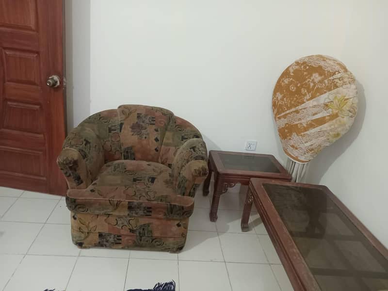 center Table & 2 side Table 0