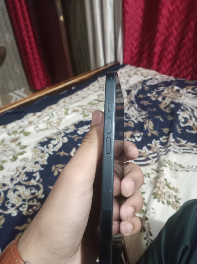 Apple iPhone 14 2