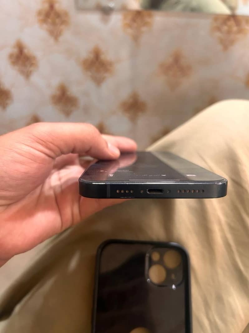 Apple iPhone 14 plus 3