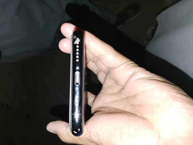 Apple iPhone 11 Pro 5