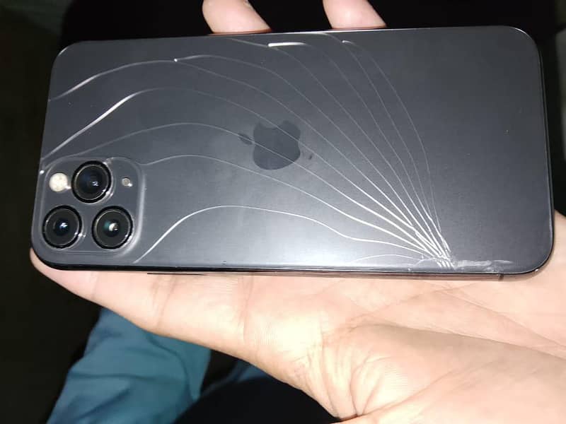 Apple iPhone 11 Pro 6