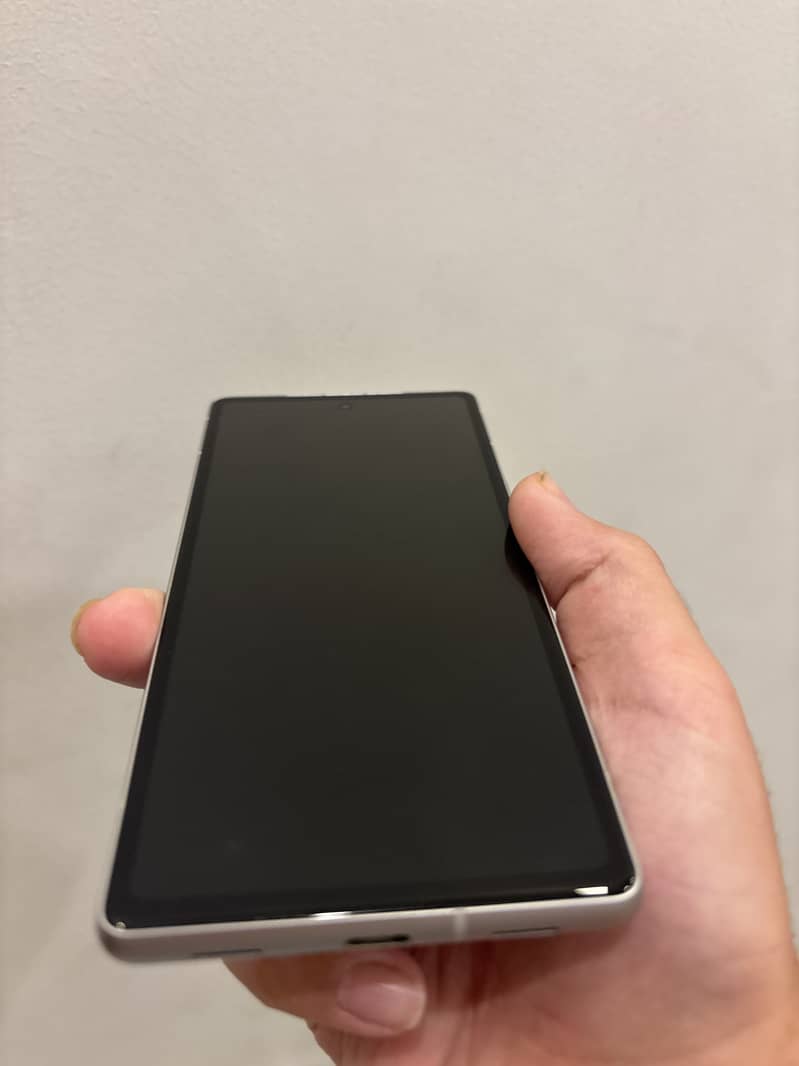 Google Pixel 7a 2