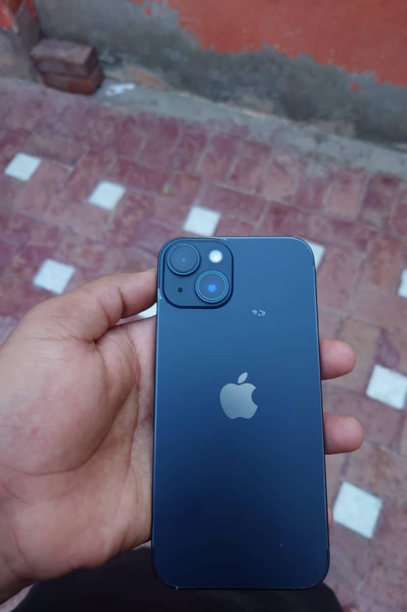 Apple iPhone 14 4