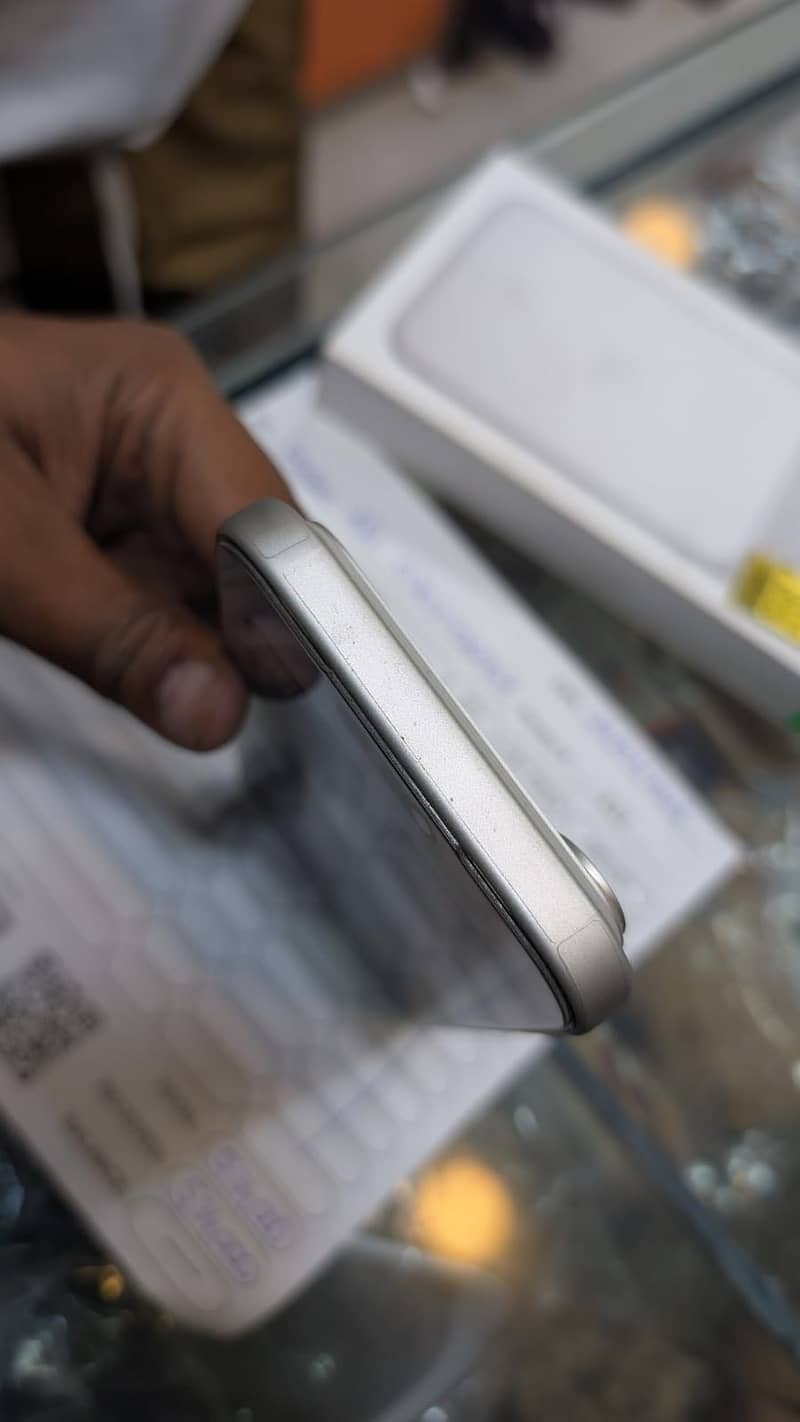 Apple iPhone 17 Pro Max 5
