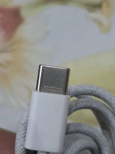 3 iPhone original wire C-C