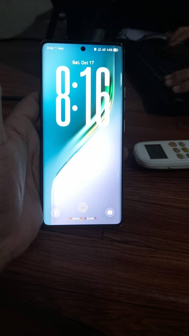 Tecno CAMON 40 Pro 0