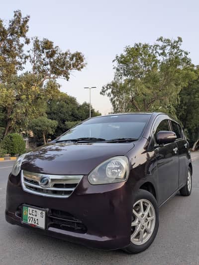 Daihatsu Mira 2012
