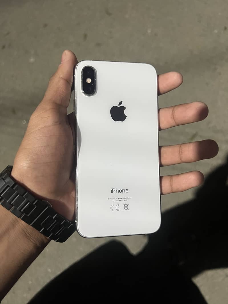 Apple iPhone XS 5
