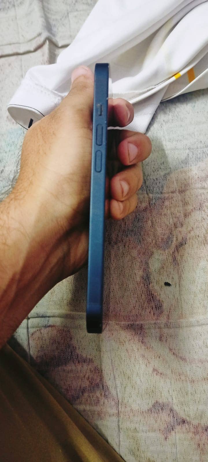 Apple iPhone 14 3