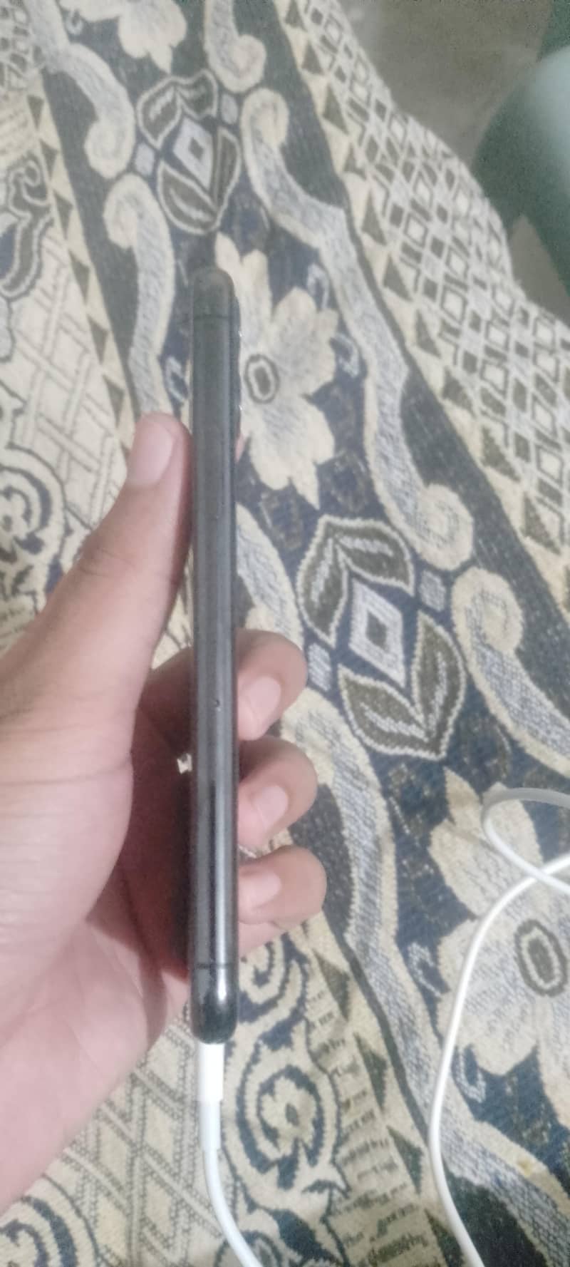 Apple iPhone 11 Pro 4