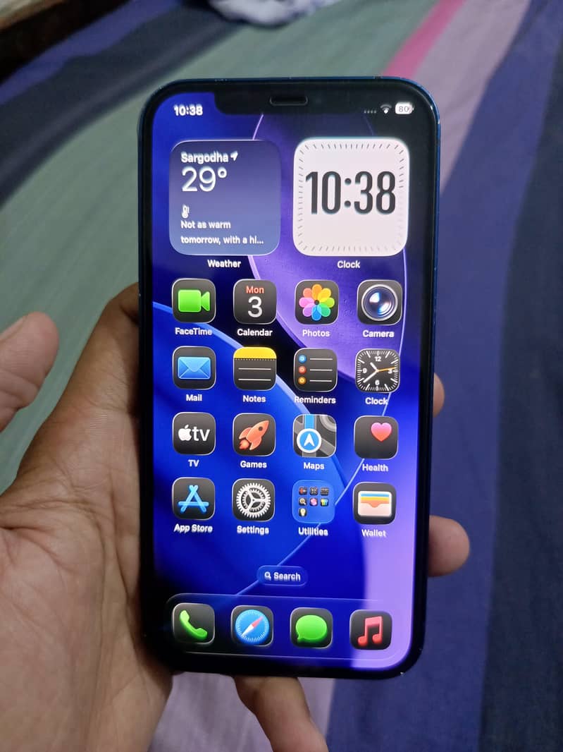 Apple iPhone 12 3