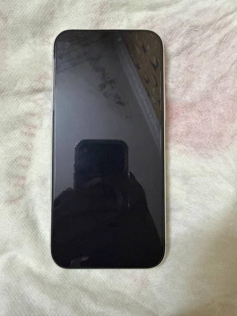 Apple iPhone 17 Pro Max 4