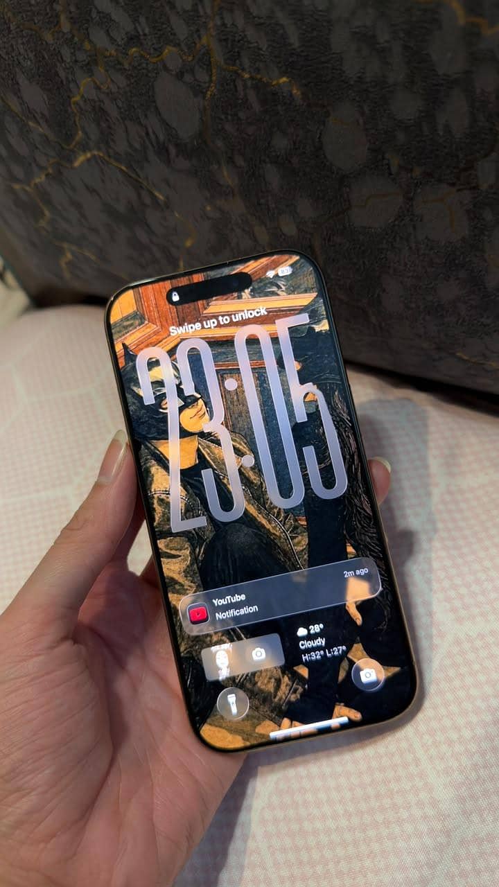 Apple iPhone 16 Pro 0