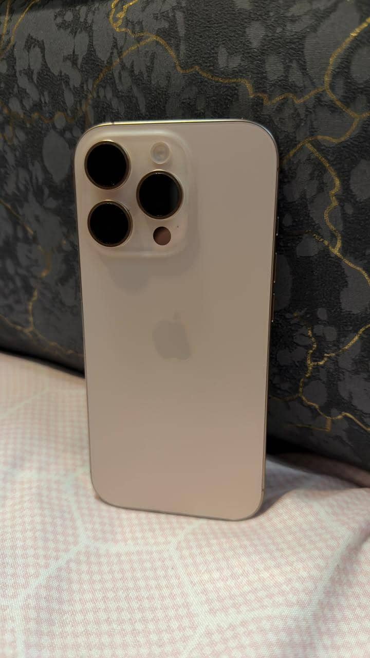Apple iPhone 16 Pro 2
