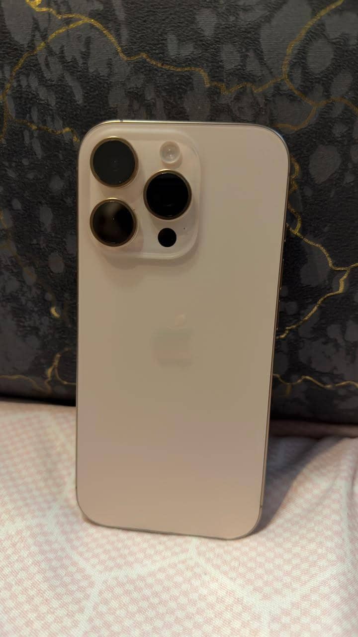 Apple iPhone 16 Pro 4