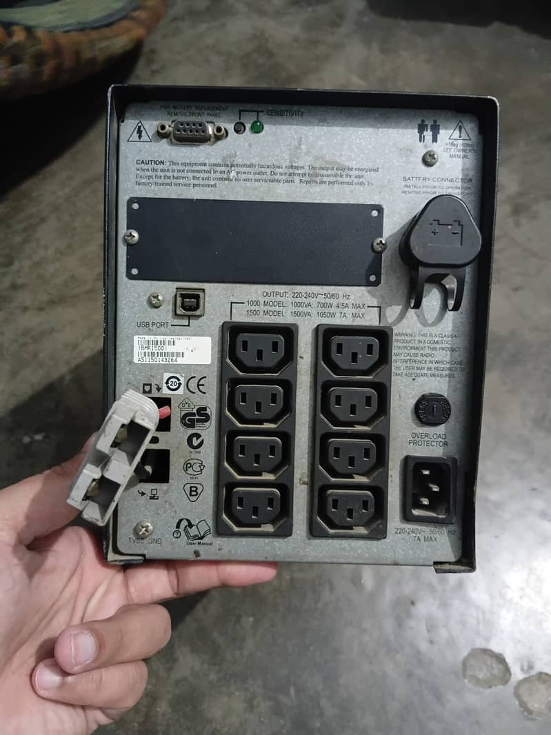 APC 1500 VA Ups 2