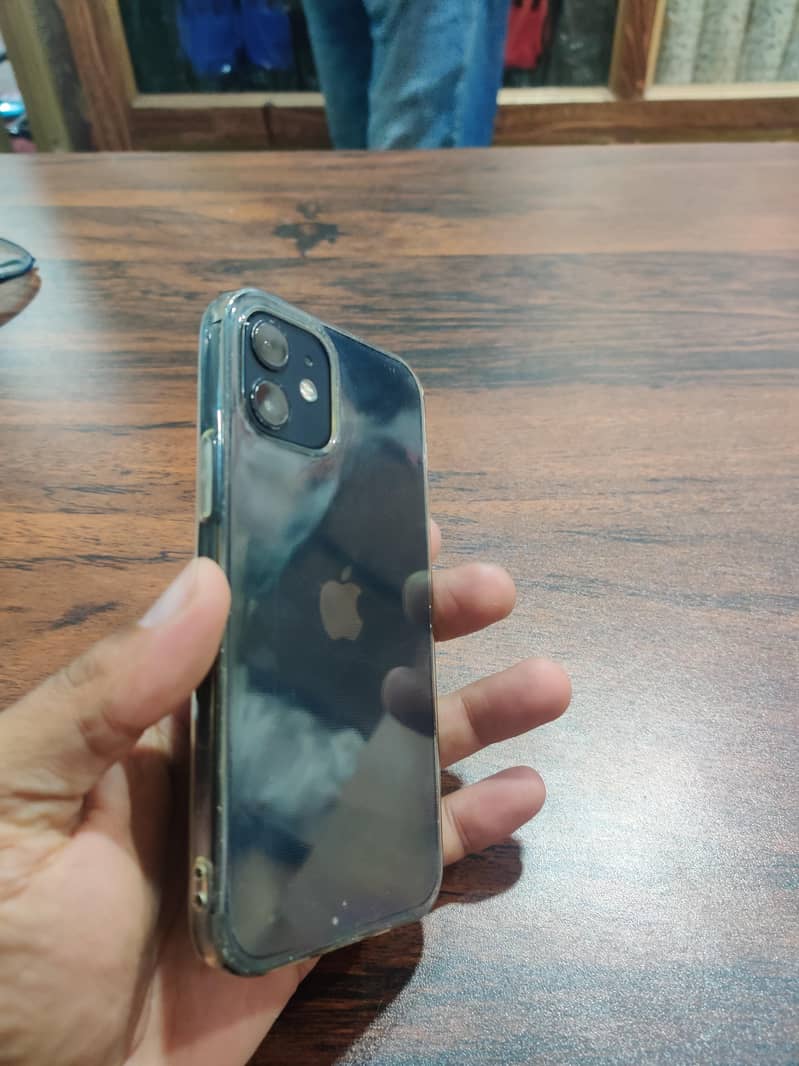 Apple iPhone 12 1