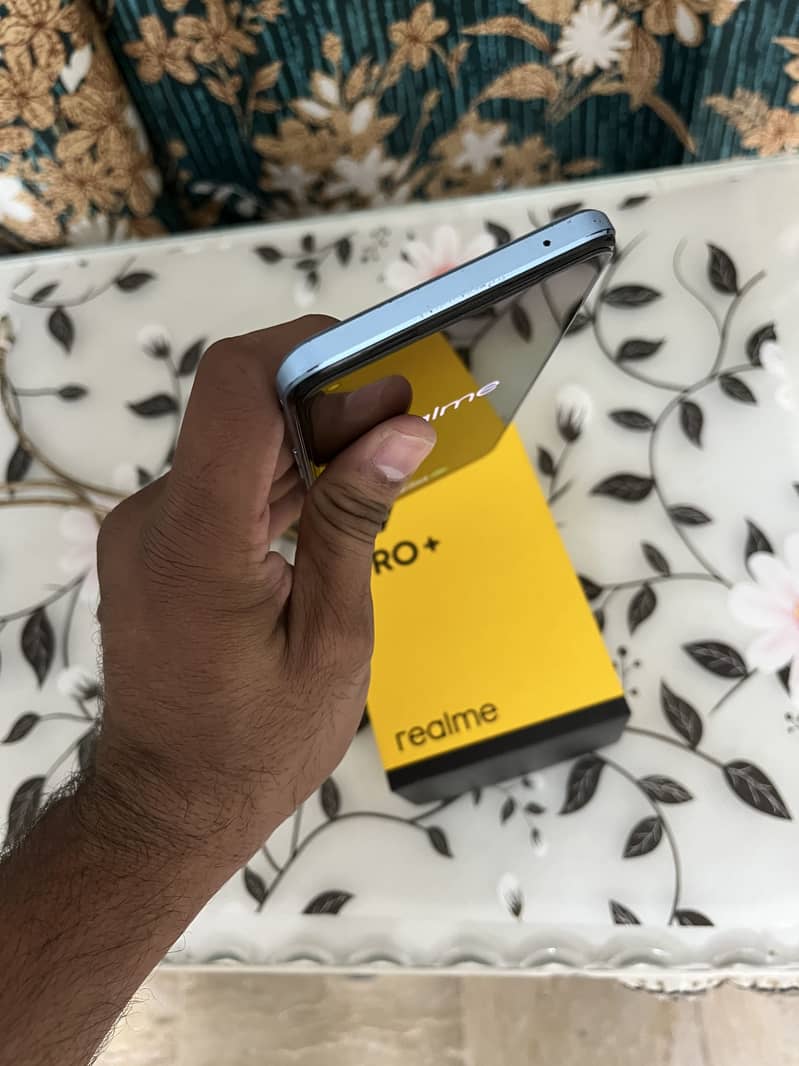 Realme 9 Pro Plus 6