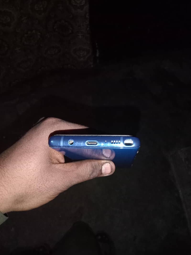 Samsung Mobile Note 8 3